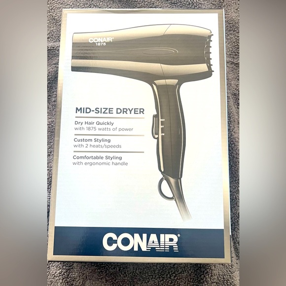 Conair air dryer, black , new , and mid size.new in box never opened - Picture 1 of 4
